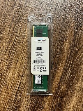 Crucial 8GB DDR4-2400 UDIMM Desktop Memory Module - Green